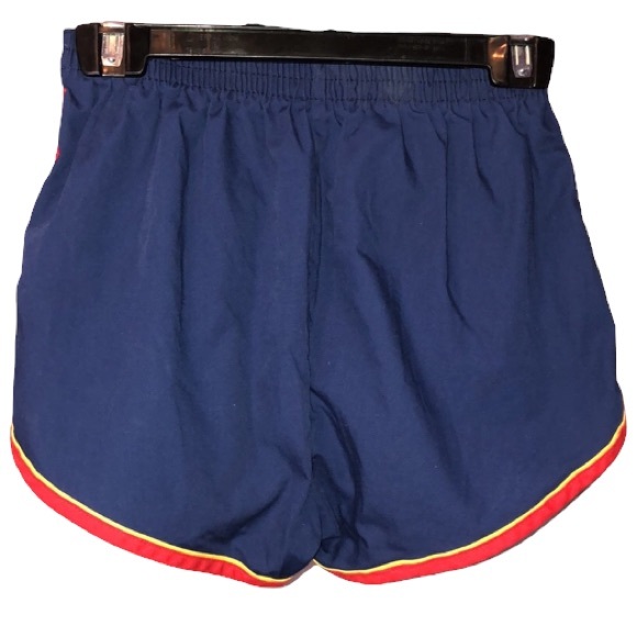 Levi’s Retro Shorts - Picture 2 of 2